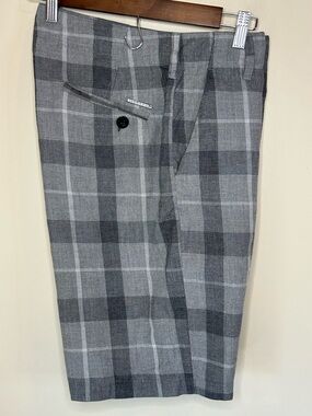 Billabong 30” Gray Plaid Flat Front Streetwear Shorts With Patch Detail